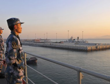 «Θερμό» επεισόδιο στο Τζιμπουτί- Ιάπωνες βατραχάνθρωποι κινήθηκαν προς Κινεζικό πλοίο